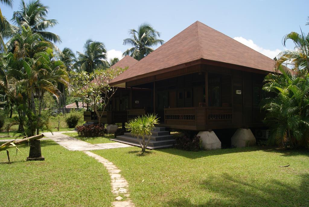 מנאדו Nusantara Diving Centre Resort & Spa מראה חיצוני תמונה